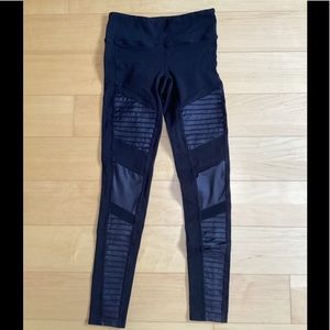 Alo yoga leggings size small